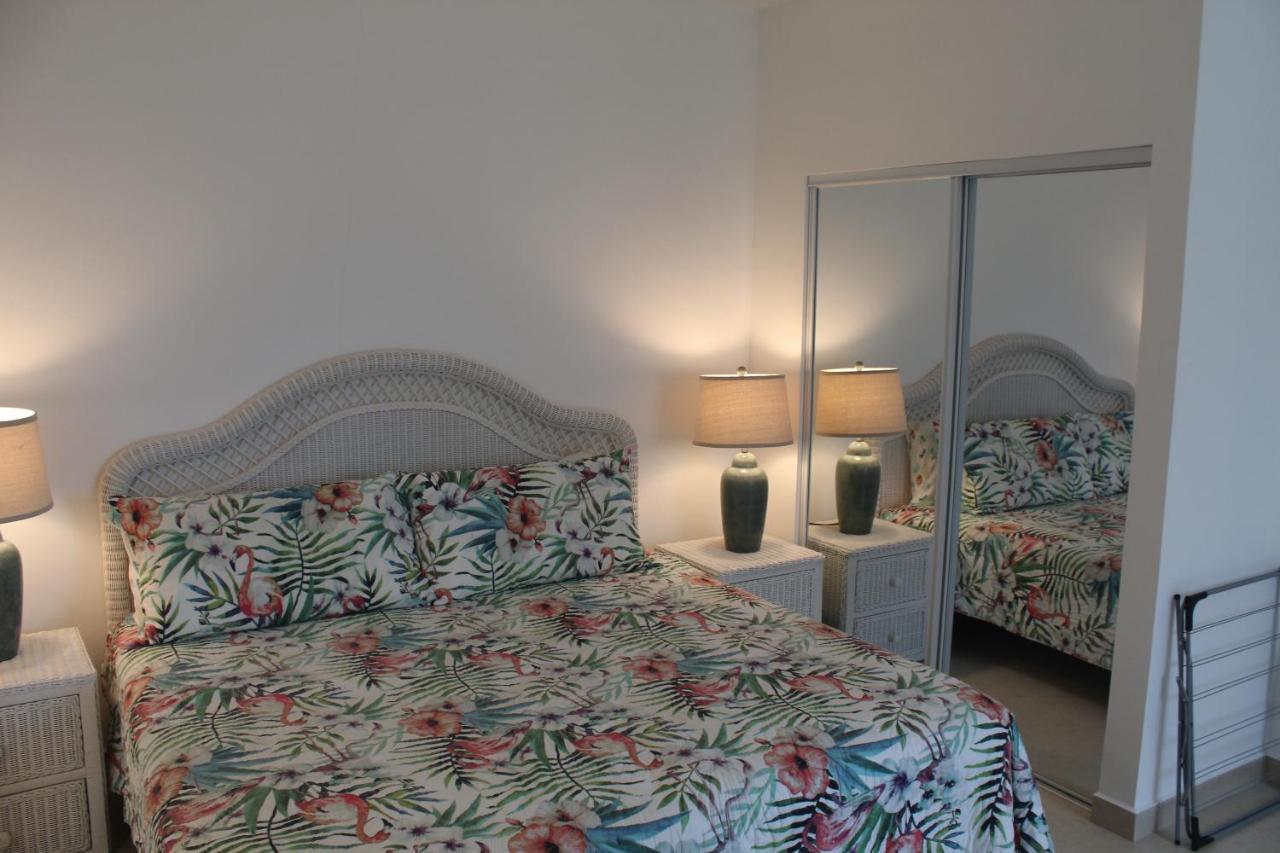 The Horny Toad Guest House Simpson Bay Exterior photo